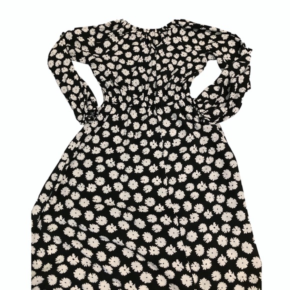 Cottagecore black and white floral maxi dress from Japan - Picture 2 of 5